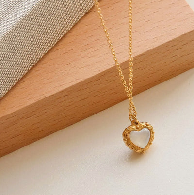 Josie vintage heart necklace