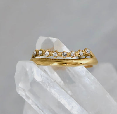 Crystal stacked wave ring