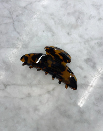 Brunette The Label Claw Clip