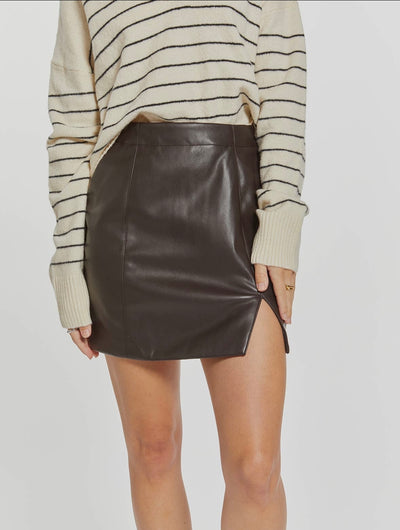 Leather slit skirt