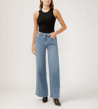Highly Desireable ultra wide leg