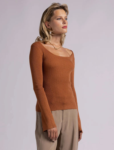 U neck ribbed long sleeve knit