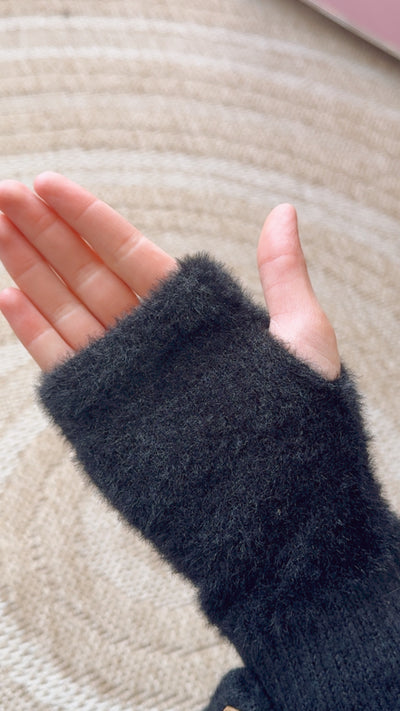 Fingerless Gloves