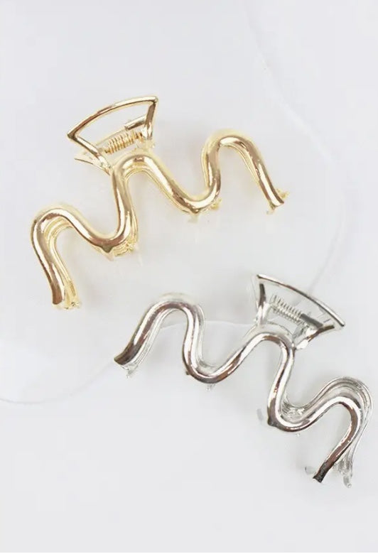 Medium Wave Shape Metal Hair Claw