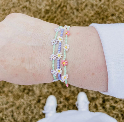 Daisy seed bead bracelets