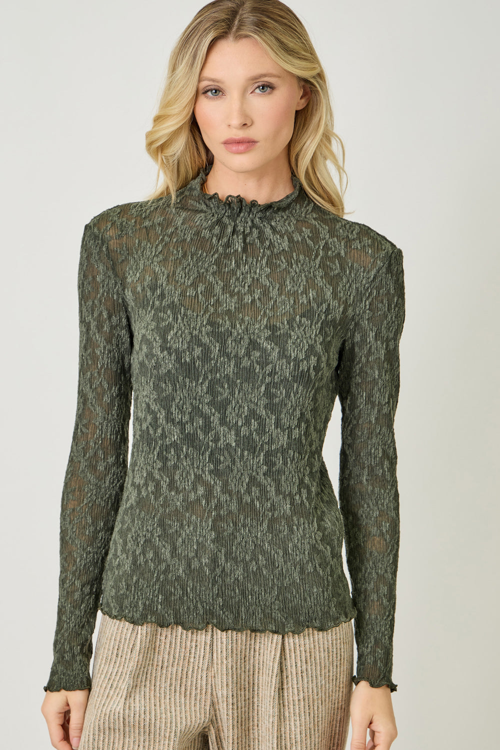 Lettuce Edge Textured Top