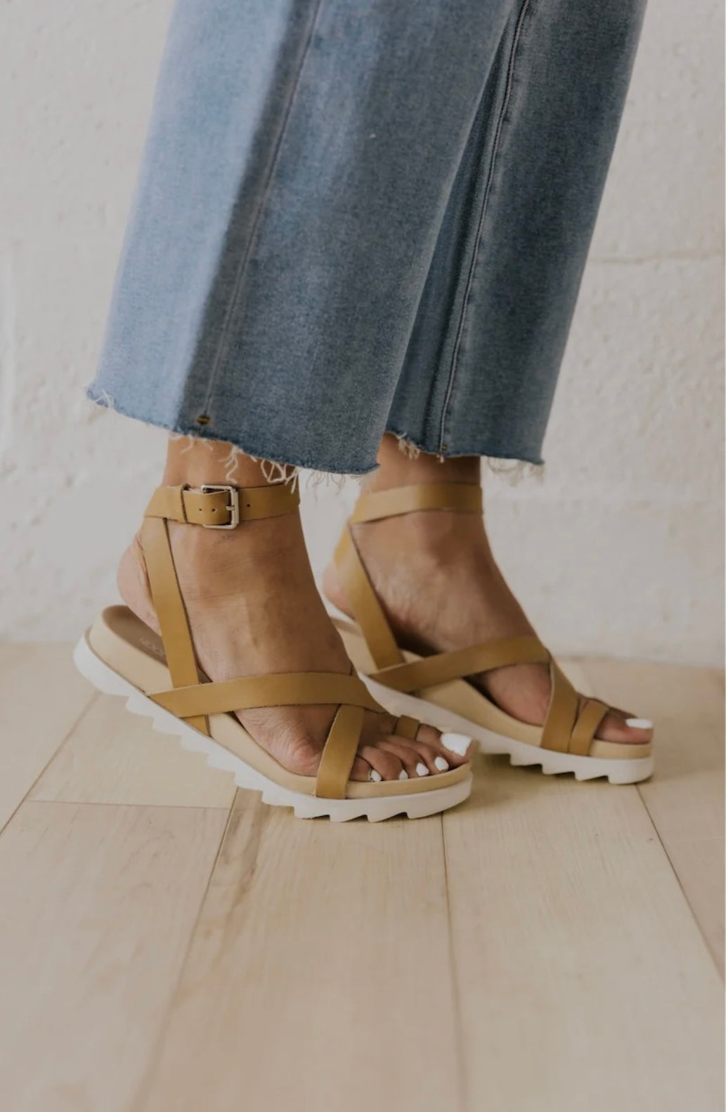 Roolee toe strap sandal