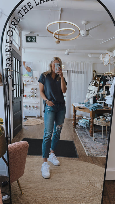 Short sleeve button up
